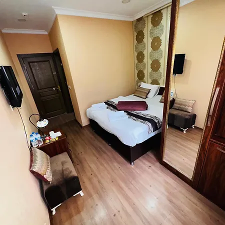 Hotel Renova Old *