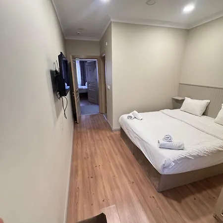 Renova Hotell *